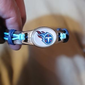 TENNESSEE TITANS ADJUSTABLE BRACELET- MUST SEE!!